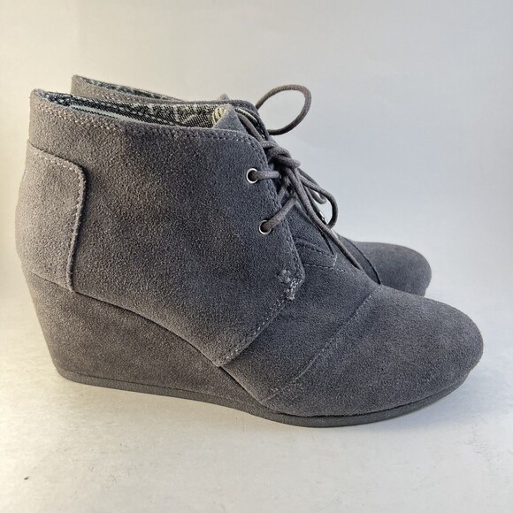 Tom's Desert Ankle Heeled Boots Gray Suede - Size 9 - Picture 2 of 9
